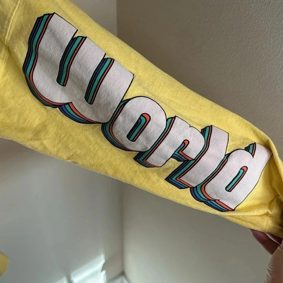 Walt Disney World Yellow Spirit Jersey Size Small - Picture 6 of 8